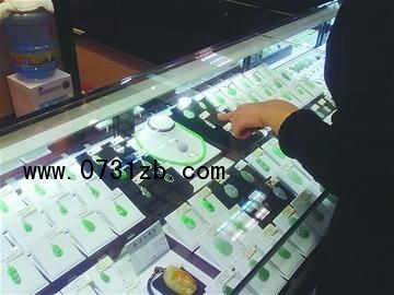 女人節(jié)珠寶消費(fèi)，為誰(shuí)埋單為誰(shuí)忙(圖)