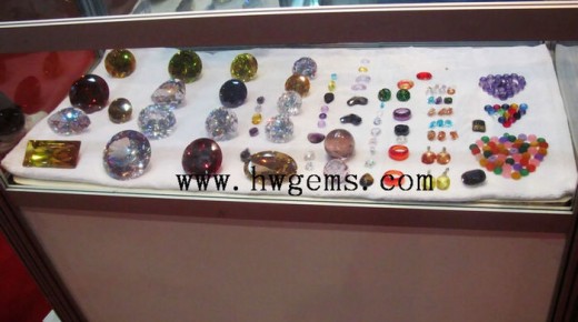 精品鋯石群展示