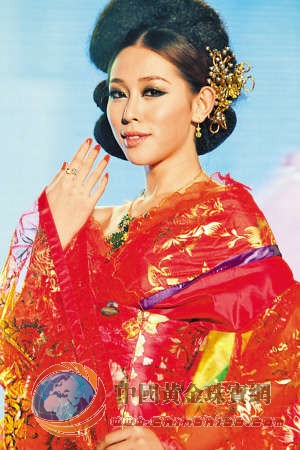 　?。乖拢保度胀?，&ldquo;水貝珠寶炫彩夜&rdquo;上演華昌彩寶秀。