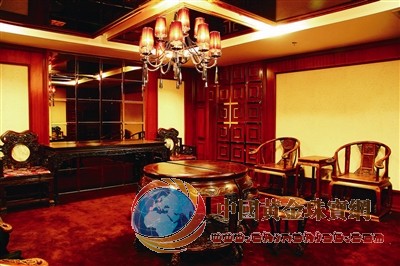 多元化經(jīng)營形態(tài)為一體 博物館與私人會館成業(yè)內(nèi)&ldquo;航母&rdquo; 主打高端 北京工美首開黃金珠寶廣場