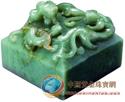 清乾隆青玉螭龍玉璽（臺北寒舍集團供圖）