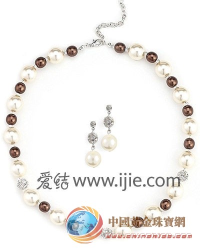 珍珠項(xiàng)鏈的價(jià)格與購(gòu)買訣竅 