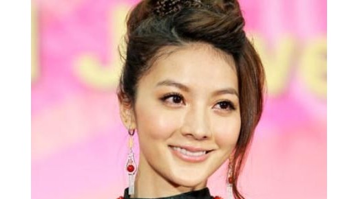 李宗瑞迷奸案涉案女星吳亞馨復(fù)出為珠寶展走秀