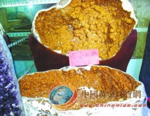 高檔珠寶都陷入有價(jià)無市 高檔水晶漸成收藏?zé)狳c(diǎn)