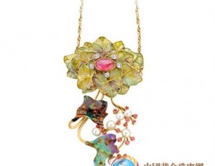 花開不敗，迪韻·沃爾弗斯絢爛綻放的藝術(shù)傳奇