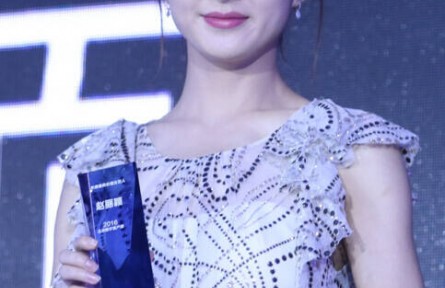 一周明星珠寶看點 趙麗穎倪妮膚白貌美的她們偏愛清冷鉆石