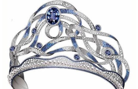 跨界時裝珠寶秀點亮全場 劉斐完美闡釋“夢之藍”