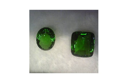 什么是透輝石_透輝石的功效與作用_透輝石產(chǎn)地_寶石圖鑒