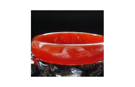 紅玉髓是什么_紅玉髓價(jià)格_紅玉髓的功效與作用_寶石圖鑒