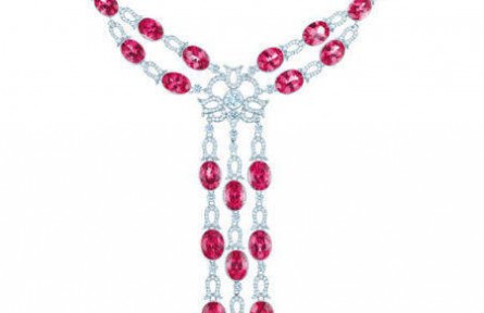 蒂芙尼(Tiffany)頂級彩鉆 呈現(xiàn)驕陽之舞