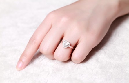 裸鉆50分多少錢