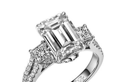 2克拉的裸鉆多少錢(qián)