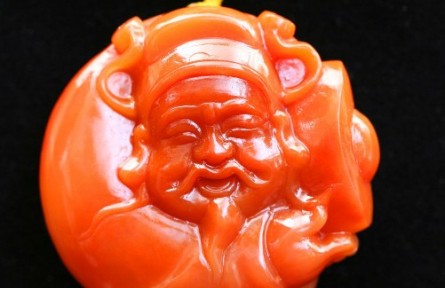 “石中靈秀、玉中新寵“ 黃龍玉瘋狂的理由