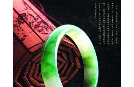 翡翠和玉一樣嗎 翡翠和玉的區(qū)別