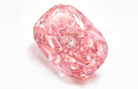 一顆11.5克拉的粉鉆以4.532億港元（約合人民幣4.1億元）的高價(jià)拍出！