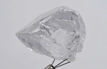 安哥拉 Lulo 礦區(qū)新發(fā)現(xiàn)一顆113ct鉆石原石