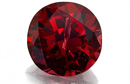 一顆1.21ct圓形切割紅鉆175.5萬(wàn)美元成交！