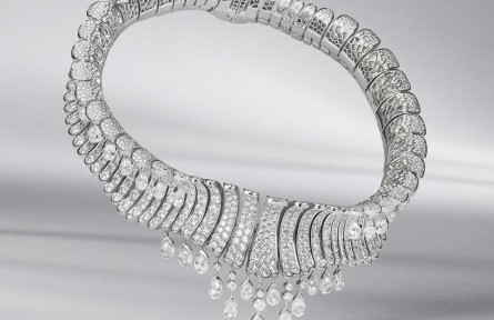 梵克雅寶“White Diamond Variations”高級(jí)珠寶：鉆石變奏曲