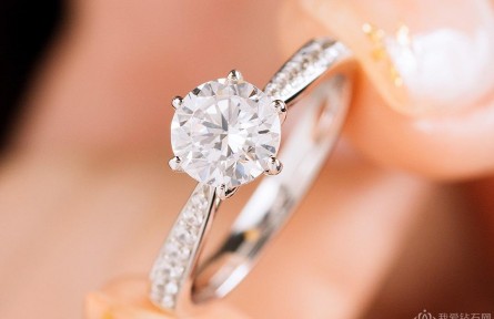 如何挑選結(jié)婚鉆戒品牌？