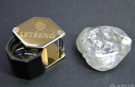 萊索托王國 Let?eng 礦區(qū)新發(fā)現(xiàn)一顆245ct鉆石原石