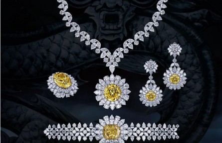 Mouawad（懋琬）推出 Dragon 和 Regina 高級珠寶系列：54.21ct鮮彩黃鉆，54.03ct哥倫比亞