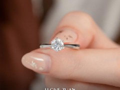 買結(jié)婚鉆戒，為什么要首選裸鉆定制？