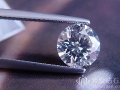 選購鉆石有哪些標(biāo)準(zhǔn)？買鉆石的一些小攻略