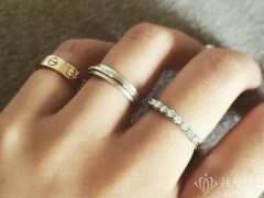 小指戴戒指什么意思，小指戴戒指的意義