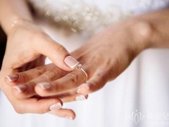 女士婚戒戴左手還是右手 分享女生婚戒戴法