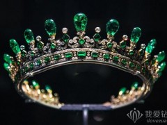 維多利亞女王祖母綠珠寶套裝首次公開(kāi)展出