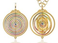 巴黎裝飾藝術(shù)博物館收藏天體主題吊墜項(xiàng)鏈