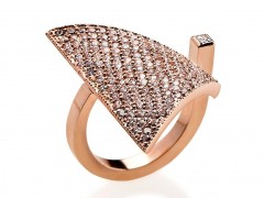 塞浦路斯珠寶商MyriamSOS 推出 Skyline 珠寶系列：建筑與極簡主義