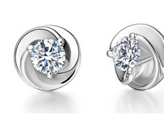 鉆石耳釘買多大的好?