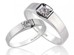 2012年我鉆石網新款情侶戒指圖片大全