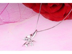 天然鉆石鴻運吊墜的鑒定與選購指南