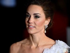 凱特王妃佩戴曾屬戴安娜王妃的珍珠耳墜出席活動(dòng)