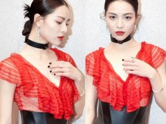 鐘楚曦佩戴尚美巴黎珠寶出席電影發(fā)布會