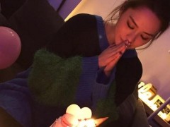 阿嬌鐘欣潼求婚鉆戒哪個牌子的，多少錢？