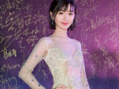 毛曉彤佩戴戴比爾斯珠寶仙氣十足