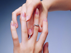 結婚對戒怎么定制？ 定制一對鉑金結婚對戒多少錢