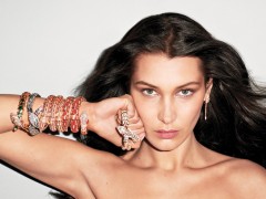 Bella Hadid 性感演繹牛仔與奢華珠寶的配搭