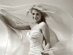 夏天結(jié)婚新娘穿什么衣服好 盤點新娘夏天穿的衣服