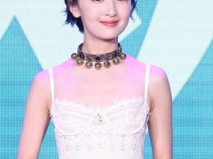 周冬雨佩戴寶曼蘭朵珠寶出席電影首映禮