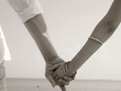 結(jié)婚一周年怎么過浪漫 結(jié)婚周年紀(jì)念日送什么禮物好