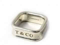 銀戒指為什么會變色？銀戒指變黑、變黃、變紅銅色的原因