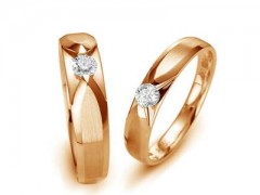 彩金與黃金哪個(gè)材質(zhì)更好