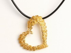 黃金吊墜如何保養(yǎng)？