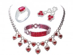 紅寶石的保養(yǎng)與清洗