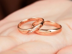 結婚鉆石對戒一般多少錢？最新鉆石對戒價格及圖片