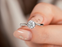 50分鉆戒一定要選這個(gè)款式，顯大又氣質(zhì)！